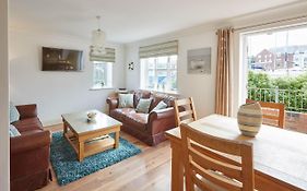 Host & Stay - The Railway Retreat
