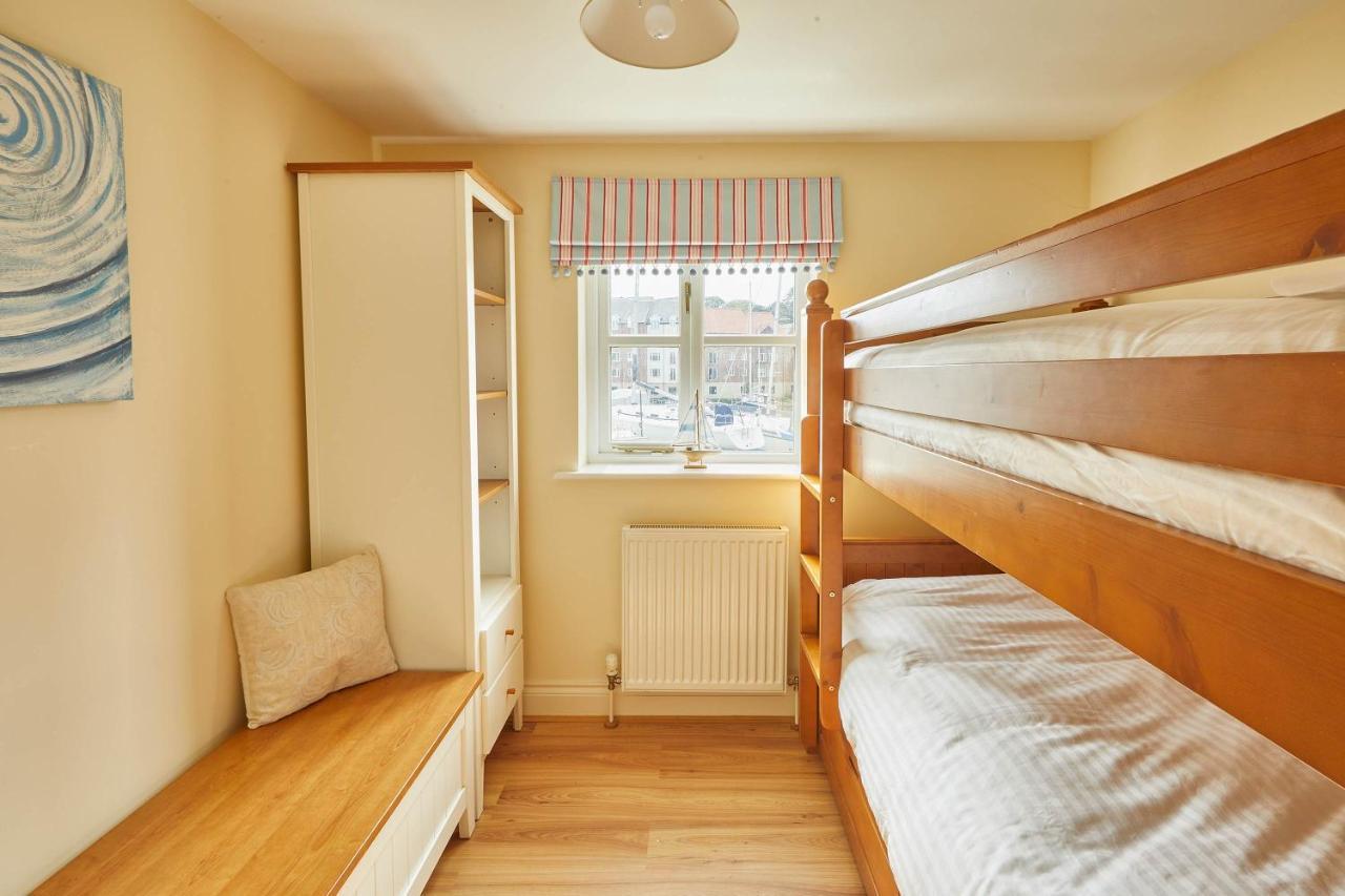 Host & Stay - The Railway Retreat Whitby Exterior photo